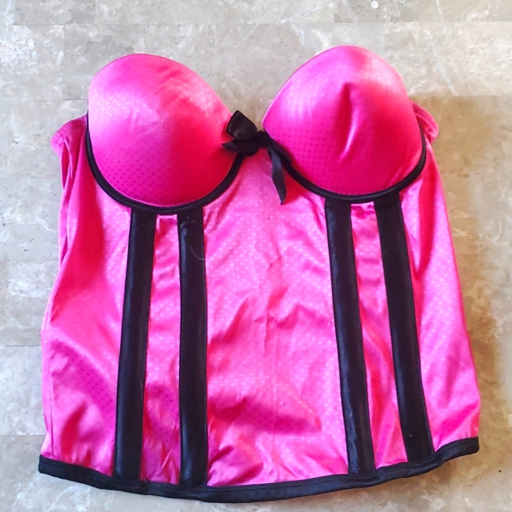 Full torso corset with push up bra